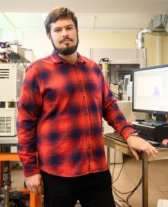 Виктор Долгов, инженер-исследователь Центра испытаний функциональных материалов МФТИ. Фото: Анастасия Каплина